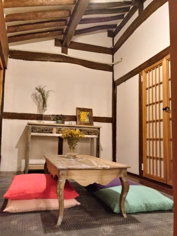Hundred Years Hanok Mokpo Exterior photo
