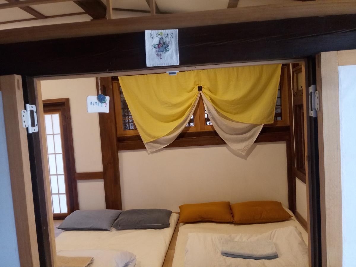 Hundred Years Hanok Mokpo Exterior photo